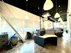 Redhill Forum (D3), Factory #470470261